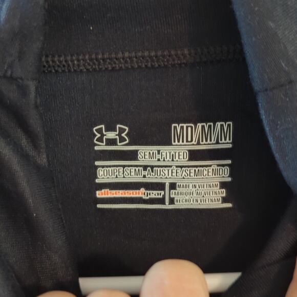 EUC Under Armour Half Zip Top, M - Picture 3 of 4